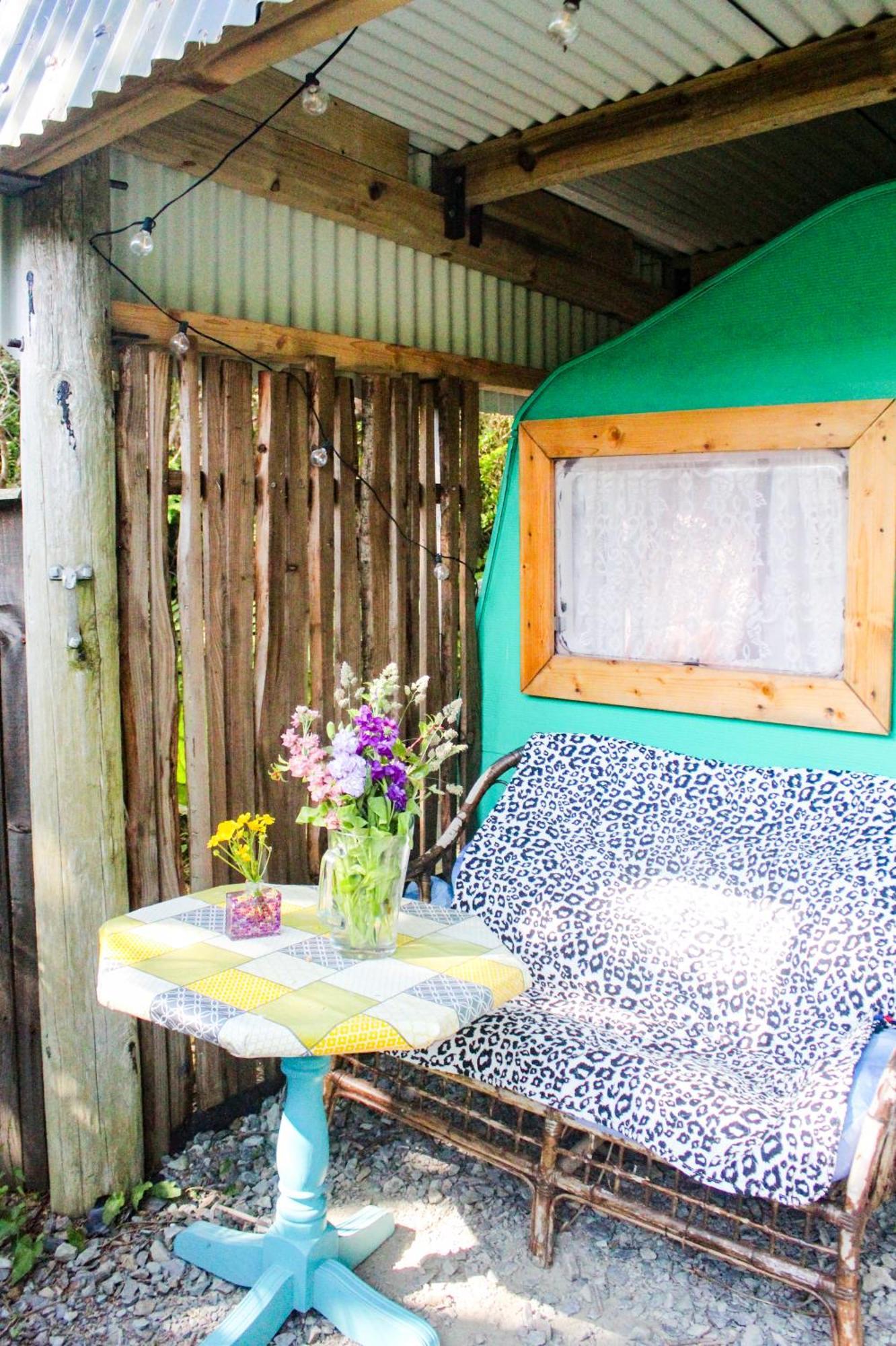 Retro Caravans At Valentia Island Escape Hotel Chapeltown Exterior foto